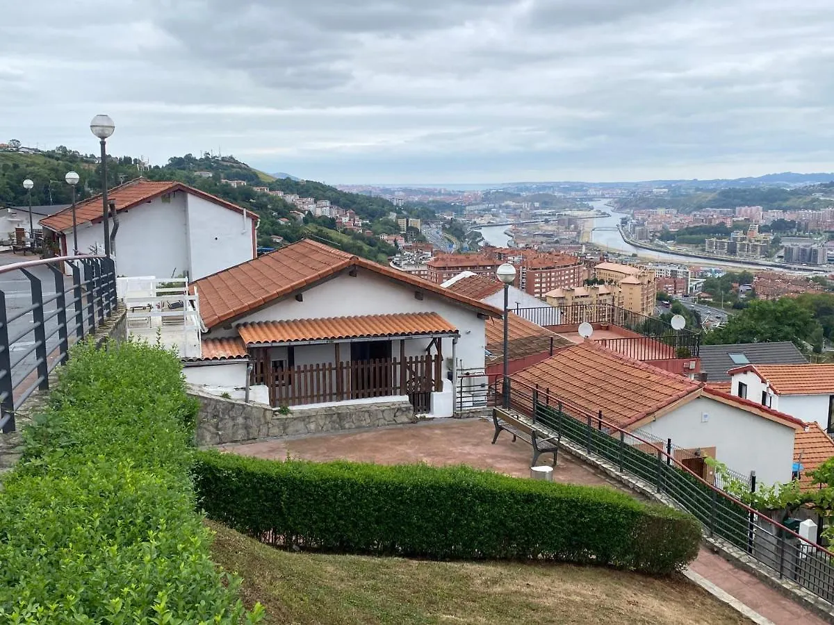 Villa Caramelo Bilbao Spagna