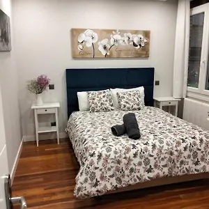 Gasthof Guggenheim Riverview 5 Bedrooms, Bilbao