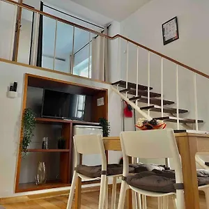 1-bedroom-apartment-n02-rua-da-palma.hotels-lisbon-portugal.com/