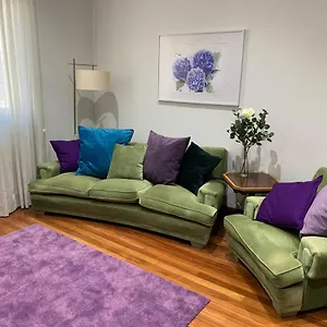 En Pleno Centro De Y Muy Cerca Del Guggenheim Bilbau